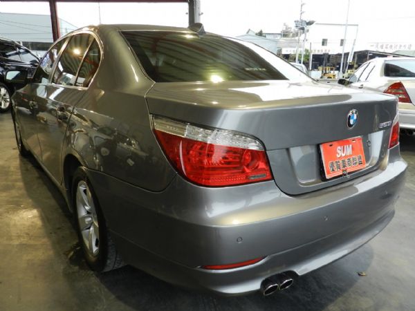 2007年 BMW 523I 灰 照片8