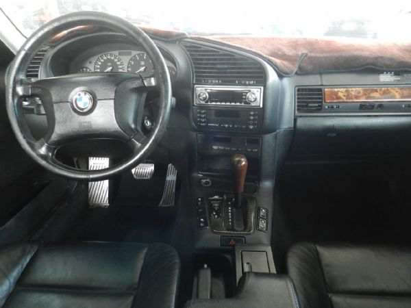 1997年 BMW 318 灰 1.9 照片3