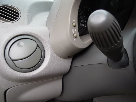 2005年Fiat 飛雅特 Panda 照片8