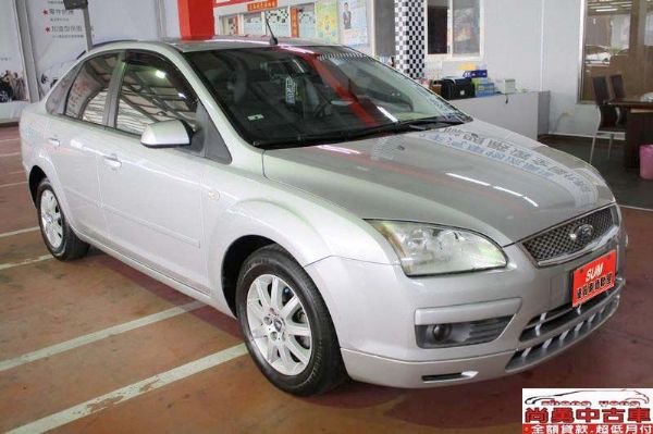 2005 Ford  Focus 1.8 照片1