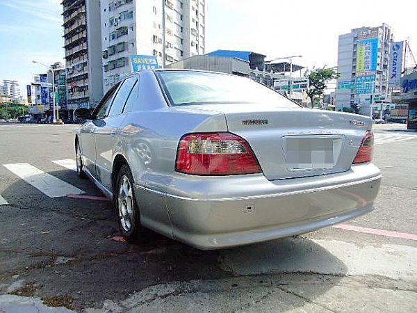 2003年 三菱 Galant 2.0 照片4