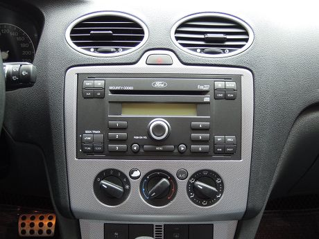 2007年 福特 Focus 2.0 照片6
