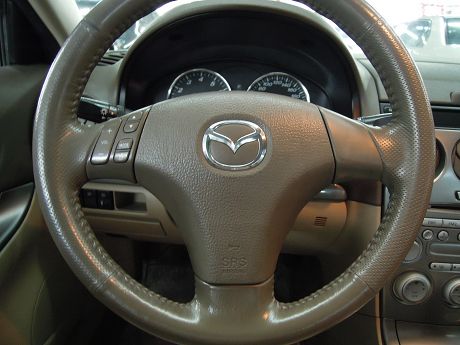 2005年Mazda 馬自達 6 照片6
