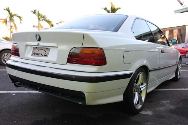 BMW寶馬318ci 1.9白  照片8