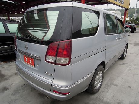 2003年 Nissan Serena 照片10