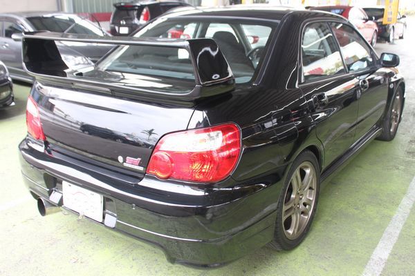 Subaru 速霸陸Impreza GT 照片6