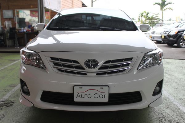 Toyota 豐田 Altis 1.8銀 照片2