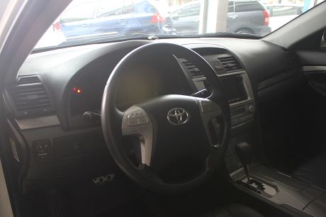 Toyota豐田 Camry  照片3