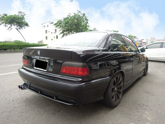 【高鐵汽車】1993 BMW 325 黑 照片4