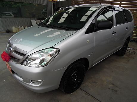 2011年豐田 Innova 照片1