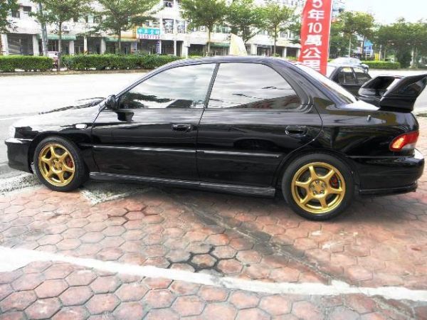 2002 速霸陸 硬皮鯊 2.0 GT  照片10