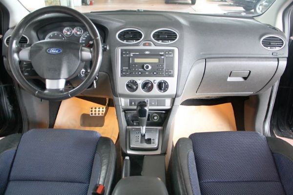 Ford 福特 Focus  照片3