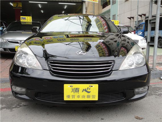 2004年 Lexus ES330 照片1