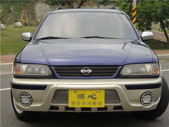 2001年 Nissan N-RV 照片1