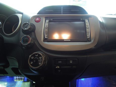 2010年Honda 本田 FIT 照片6