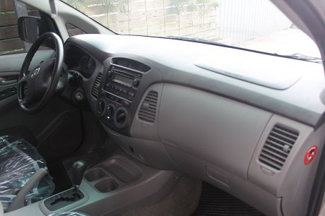 Toyota豐田 Innova  照片6