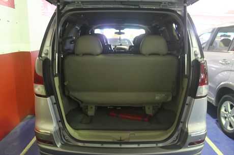 Nissan 日產 Serena QRV 照片7