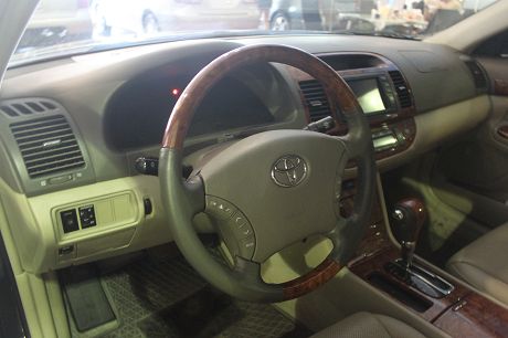 Toyota豐田 Camry  照片3