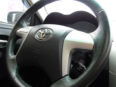 2012 Toyota豐田 Altis 照片3
