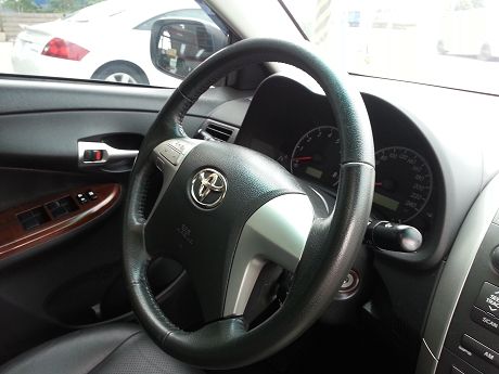 Toyota豐田 Altis  照片3