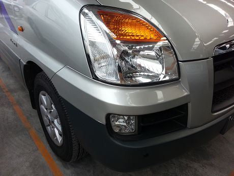 2006Hyundai 現代 Stare 照片2