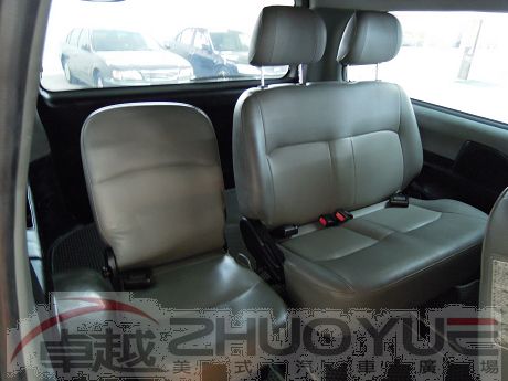 Hyundai 現代 Starex 照片5