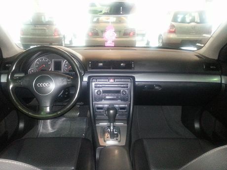 Audi 奧迪 A4 1.8T 照片2