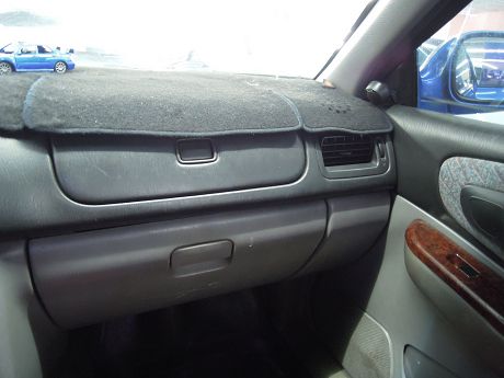 Subaru 速霸陸Impreza GT 照片4