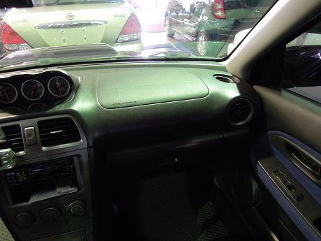 Subaru 速霸陸Impreza GT 照片5