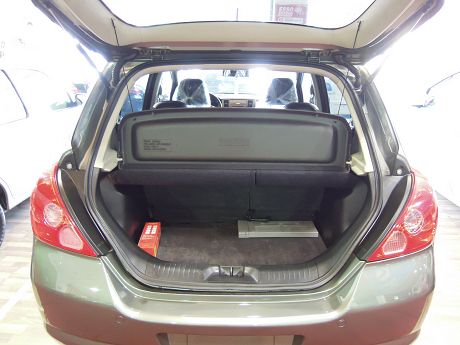 Nissan 日產 Tiida  照片9