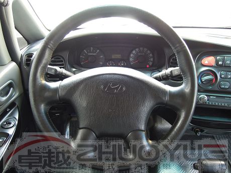 Hyundai 現代 Starex 照片6