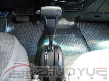 Hyundai 現代 Starex 照片8