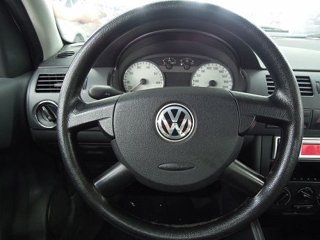 VW 福斯 Pointer 照片5