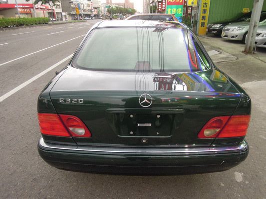 【高鐵汽車】1996 賓士 E320 綠 照片7