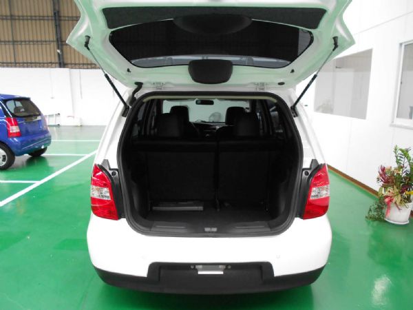 日產 2011 LIVINA 1.6  照片8