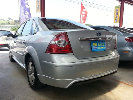 Ford 福特 Focus 1.8 照片10