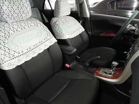 Toyota豐田 Altis  照片4