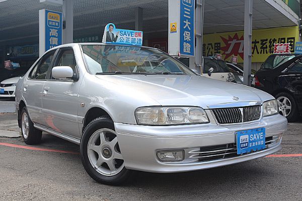 2000年 日產 HV 1.6  照片2