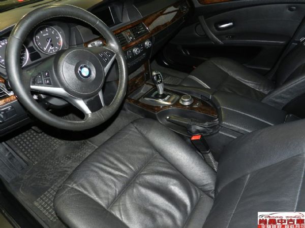 BMW   523I 照片4