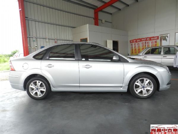 FORD   FOCUS 照片9