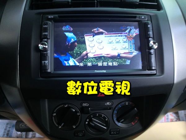 SUM 聯泰汽車 2012年LIVINA 照片3