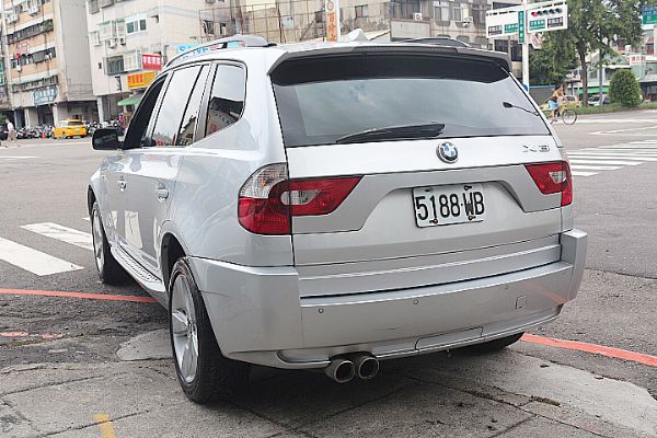 2005年 BMW X3 4WD 全景 照片4