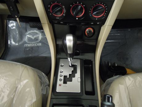 Mazda 馬自達 3 照片4