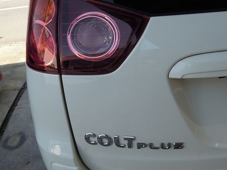 2010 三菱 Colt Plus 照片9