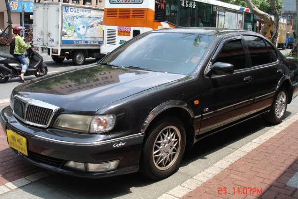 1999年 A32 CEFIRO  照片2