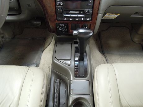 2000 Infiniti 極致 QX4 照片5