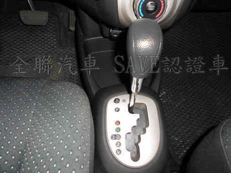 Toyot 2011 Yaris 1.5 照片6