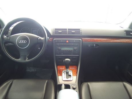 Audi 奧迪 A4 1.8T  照片2