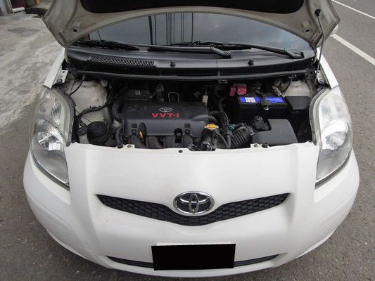 【高鐵汽車】2010 豐田 YARIS 照片8