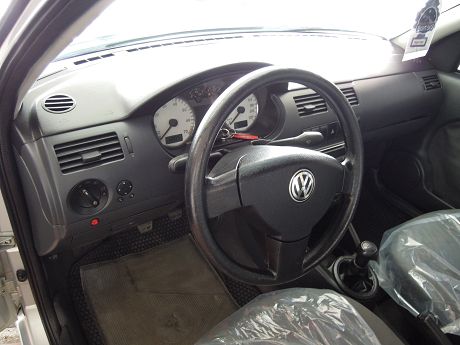 VW 福斯 Pointer  照片3